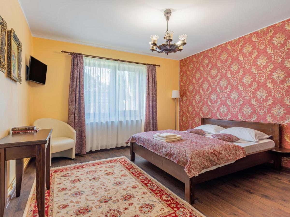 فندق Casa Saraste Rîşnov المظهر الخارجي الصورة