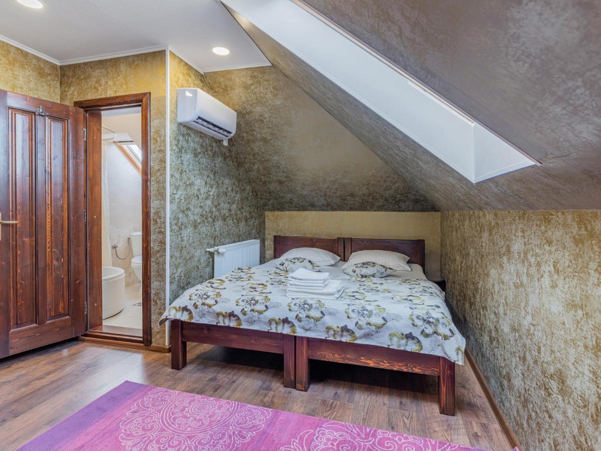 فندق Casa Saraste Rîşnov المظهر الخارجي الصورة