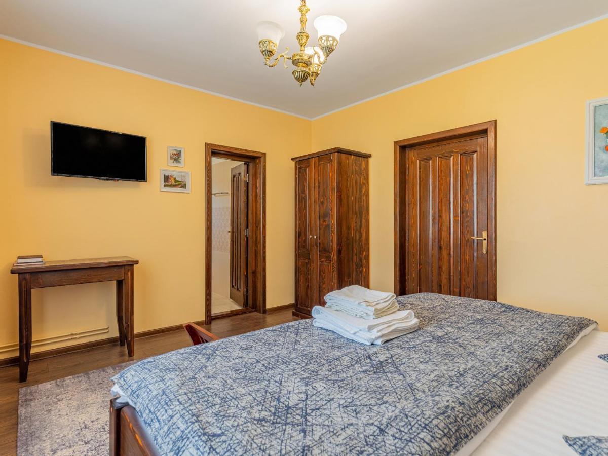 فندق Casa Saraste Rîşnov المظهر الخارجي الصورة