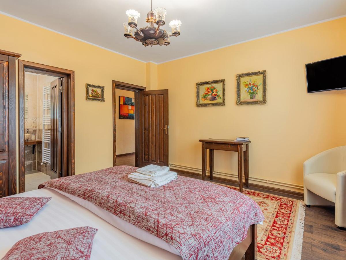 فندق Casa Saraste Rîşnov المظهر الخارجي الصورة