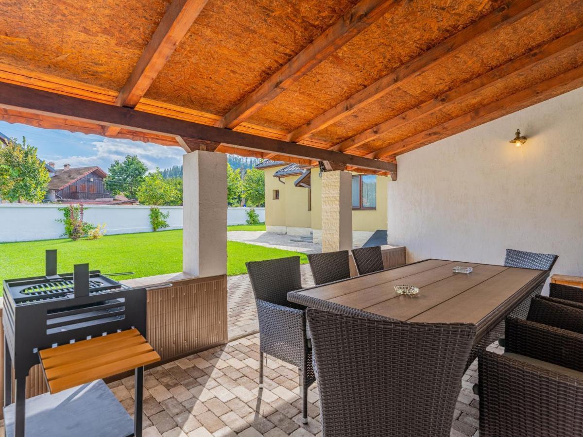 فندق Casa Saraste Rîşnov المظهر الخارجي الصورة